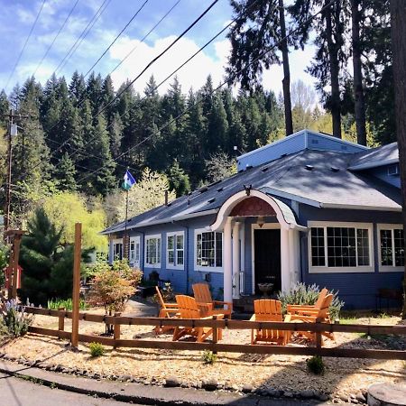 Westfir Lodge & Mountain Market Oakridge Экстерьер фото